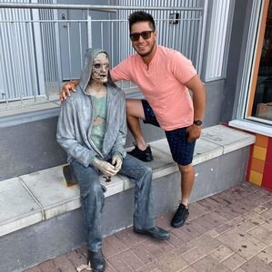 Meet your Posher, Jhon